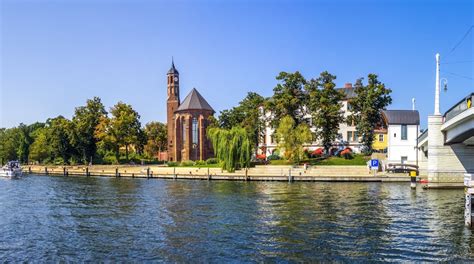 Brandenburg an der Havel – Travel guide at Wikivoyage.